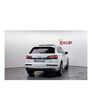 Audi Q5 45 TFSI quattro Premium 2023, 7,446 km, Volante a la Izquierda, Asientos de Cuero, Cámara Trasera - Product Image 4