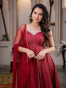 Ensemble Anarkali rouge en georgette avec pantalon et dupatta en tulle pour mariage et festivals - Product Image 3