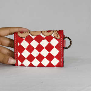 Cartera de Cuero Vacuno Genuino Vintage con Patrón de Grabado a Cuadros y Floral, Cierre de Botón, Portátil, para Uso Diario, Todas las Temporadas - Product Image 2