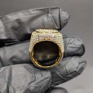 Anillo con Símbolo de Dinero con Diamantes Moissanite VVS, Anillo de Cóctel Estilo Hip Hop para Hombre - Product Image 4