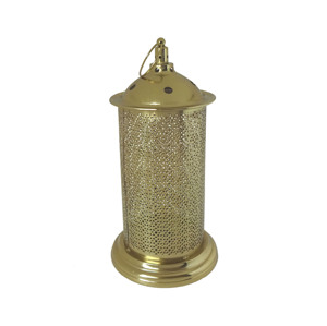 Farol de vela hexagonal marroquí de latón pulido dorado con techo cónico perforado de diamante y puerta con pestillo en la parte superior de la chimenea - Product Image 1