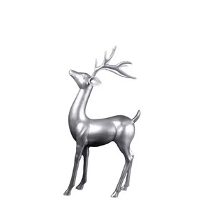 Escultura Artística de Reno en Metal Premium, Decoración Festiva Hecha a Mano para la Industria Hotelera - Product Image 5