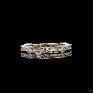 Bague éternelle unisexe en or massif 14 carats avec diamants de laboratoire ronds et baguette, bijoux fins modernes pour petite amie - Product Image 6