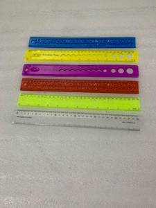 Regla Flexible de 30 cm, Herramienta de Medición de Plástico Colorida con Números del Alfabeto - Product Image 4