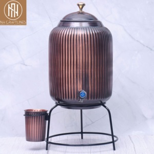 Distributeur de boissons de luxe en cuivre |   Refroidisseur d'eau artisanal en cuivre avec verre |   Fournisseur OEM ODM personnalisé - Product Image 1