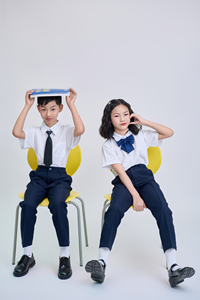 Chemise d'uniforme scolaire unisexe blanche à manches courtes pour enfants du primaire, en popeline 65 % polyester 35 % coton, marque FMF vietnamienne - Product Image 3