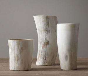 แก้วน้ำทำมือจากเขาควายธรรมชาติ ทนทาน เป็นมิตรกับสิ่งแวดล้อม ขัดเงาแบบดั้งเดิม ลายดอกไม้ ดีไซน์ไม่ซ้ำใคร - Product Image 5