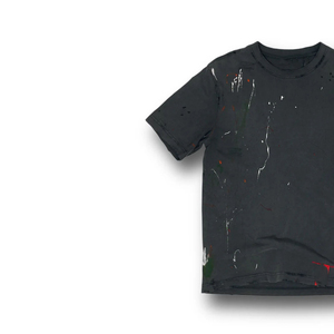 เสื้อยืดคอกลมแขนสั้นสีดำล้างสีสำหรับผู้ชาย พิมพ์ลายสาดสีสไตล์สตรีท - Product Image 3