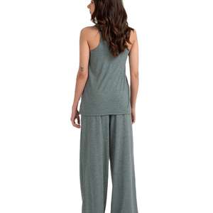 Camiseta sin mangas de alta calidad con cuello redondo para mujer, de secado rápido, transpirable, sin costuras, con logo impreso digitalmente. - Product Image 2