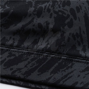 Ensemble de sport deux pièces sans coutures pour sports à fort impact, tenue athlétique fabriquée au Pakistan, en vente - Product Image 5