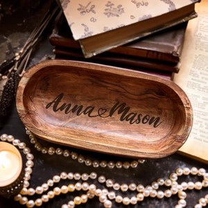 Tazón de Servir Familiar Personalizado de Madera de Acacia Artesanal, Plato Ovalado Hecho a Mano para Frutas, Pan y Bocadillos, Regalo Rústico para Cocina con Grabado Personalizado - Product Image 4