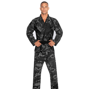Conjunto de 2 Piezas de Camiseta y Pantalones de Manga Larga con Cuello en V y Estampado de Camuflaje para Hombres y Mujeres, para Jiu Jitsu y Artes Marciales, con Cintura Ajustable, Unisex - Product Image 1