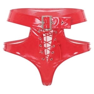 Culotte rouge taille haute effet cuir verni avec laçage frontal et boucle métallique, style sexy pour femme - Product Image 5