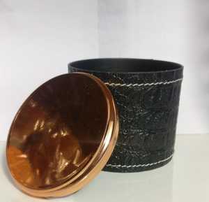 Pot à bougie en cuir noir avec couvercle en or rose - Product Image 4