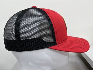 Casquettes de camionneur rouges, casquette de camionneur en maille à 6 panneaux, casquette décontractée unisexe réglable, casquette quatre saisons avec patch en cuir du Texas, casquettes de camionneur Gorras - Product Image 4