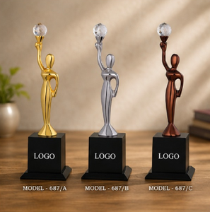 Trofeo Metálico Premium Ecológico Grabado con Láser e Impresión UV para Escuelas, Universidades, Oficinas y Organizaciones Deportivas - Product Image 1