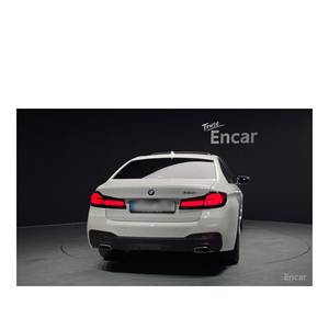 BMW Serie 5 520i M Sport, Modelo Abril 2023, con 13,292 km, Volante a la Izquierda, Caja de Cambios Automática - Product Image 4