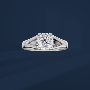 Bague de fiançailles classique en diamant rond taille brillant en platine PT950 pour femme - Product Image 2