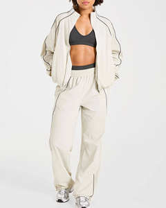 Ensemble de survêtement pour femme très demandé, personnalisé, blanc, avec veste et pantalon de jogging à passepoil contrastant, léger - Product Image 3