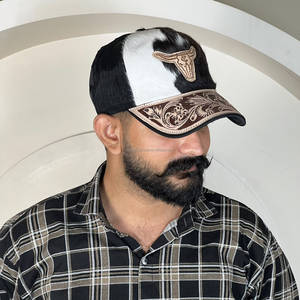 Gorra Trucker de Malla Transpirable con Parche de Cuero Grabado en Blanco y Negro, Estilo 2026, de 6 Paneles, con Cierre Ajustable, para Verano, Venta al por Mayor - Product Image 2