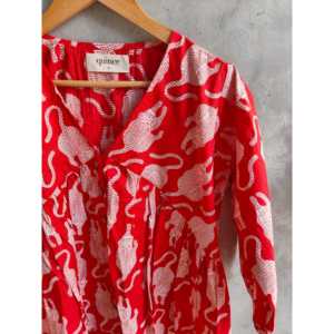 Vestidos casuales Tiger Blaze Top con un estilo llamativo - Product Image 1