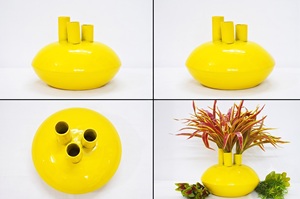 Jarrón de Diseño Simple de Alta Calidad con 3 Orificios, Recubierto de Polvo Amarillo, Estilo Moderno para Hogar de Lujo, Gran Venta - Product Image 5