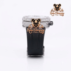 Montre de mode pour homme avec bracelet noir, détails de cadran scintillants et boîtier arrondi - Product Image 5