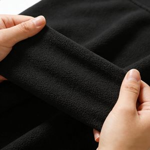 Tissu polaire noir uni, doux, chaud, antibactérien, pour usage domestique, tricoté pour l'hiver, tissu de qualité supérieure - Product Image 2