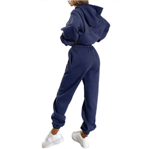 Ensemble de survêtement à capuche pour femme, respirant, coupe ample, personnalisé, streetwear, éco-responsable, OEM ODM - Product Image 2
