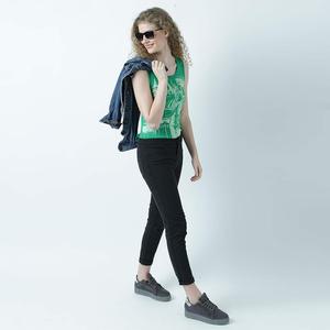 Débardeur vert pour femme avec imprimé New York City, col rond, décontracté, sans manches, en coton tricoté respirant, idéal pour l'été - Product Image 4