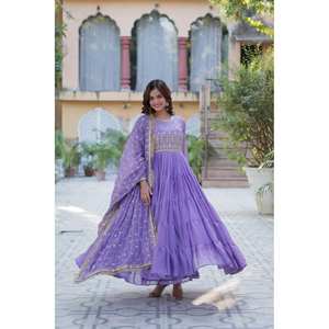 Hermoso vestido de fiesta XL con trabajo bordado de lentejuelas y vestido elegante Dupatta para ocasiones especiales - Product Image 1