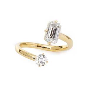 แหวนทองคำแท้ทรง Toi Et Moi ประดับเพชรทรง Emerald Cut ขนาด 1 กะรัตขึ้นไป ผลิตในห้องปฏิบัติการ ได้รับการรับรองจาก IGI - Product Image 1