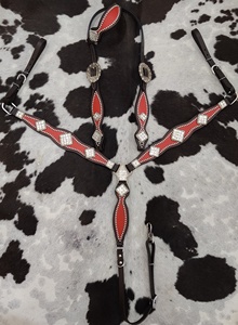 Conjunto de aparejos para caballo con conchos de cristal rojo y blanco, sillín inglés de cuero natural suave, personalizable, ligero, para equitación de temporada - Product Image 2