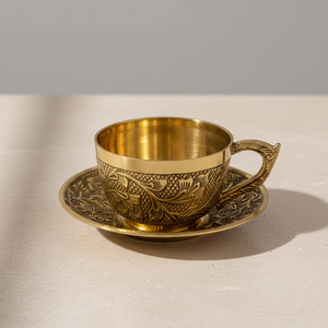 Juego de Taza y Platillo Chapado en Oro de Primera Calidad con Diseño en Relieve, Taza Hecha a Mano de Calidad Premium para Servir, Regalo Ideal - Product Image 1