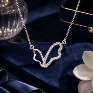 Collier pendentif papillon en argent sterling 925 avec zircone cubique, finition polie, élégant, bijoux pour femmes, cadeau, usage quotidien, fête, mariage - Product Image 1