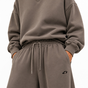 Ensemble de survêtement ample pour homme 2 pièces, vente en gros, sweat-shirt oversize à col en V, pantalon large en molleton de coton, épaules tombantes, logo personnalisé - Product Image 4