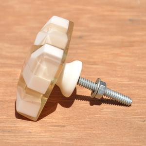 ลูกบิดประตูทำจากเรซินมุกและทองเหลืองขัดเงา สี รูปทรง ขนาดตามสั่ง ผลิตในอินเดีย - Product Image 5