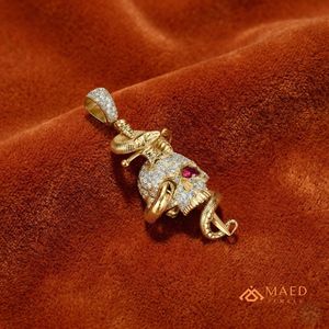 Collier pendentif en moissanite plaqué or 18 carats, design tête de serpent, bijoux de mode pour femmes et hommes, style joaillerie fine New York City, États-Unis - Product Image 4