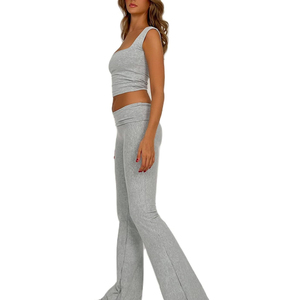 Ensemble de sport décontracté deux pièces pour femme : débardeur respirant à dos en U et pantalon évasé taille haute, séchage rapide, léger, idéal pour le yoga et la gym - Product Image 3