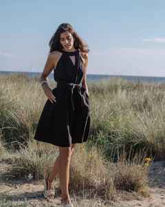 Vestido Maxi Negro de Verano para Mujer, con Hombros Descubiertos, Corte en A, Sin Mangas, Elegante, Ecológico, Lavable, Teñido Liso - Product Image 1