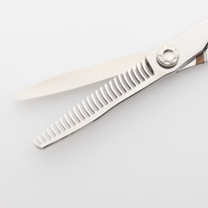 Ciseaux à cheveux de haute qualité, ciseaux de barbier de 6 pouces, ciseaux à effiler les cheveux, ciseaux professionnels pour barbier, outil en acier inoxydable - Product Image 6