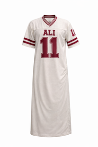 Thobe Islámico Personalizado para Hombre, Estilo Fútbol |   Proveedor de Thobes Deportivos OEM con Cuello a Rayas y Nombre y Número Personalizados - Product Image 6