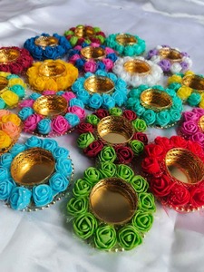 Portavelas Decorativo de Metal con Rosas Artificiales para Festivales Indios, Hecho a Mano, Ecológico, para Navidad y Diwali, Venta al Por Mayor - Product Image 5