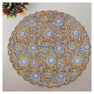 Serviette de table ronde moderne imprimée à la main 100% coton Design unique pour avion, hôtels et usage domestique EN022 - Product Image 1