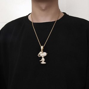 Collier pendentif Snoopy plaqué or, serti de diamants de laboratoire, style hip-hop - Product Image 2
