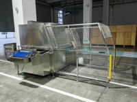 Euro Bin Washer Machine, reinigingsapparatuur voor vleeskarren voor slachthuizen en vleesverwerkende bedrijven