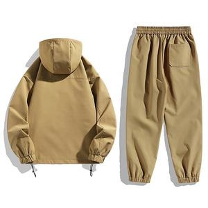 Conjunto Deportivo de Alta Calidad 100% Poliéster con Chaqueta de Media Cremallera y Pantalones Cargo para Senderismo y Jogging, Cortavientos, 2 Piezas para Hombre - Product Image 2