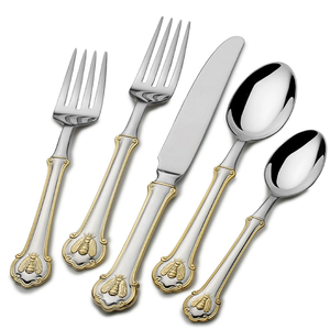 Cubiertos clásicos de plata de ley con detalles elaborados, una variedad increíblemente refinada para venta al por mayor. - Product Image 6
