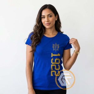GREEK TREASURES เสื้อยืดสตรีชมรมซิกมาแกมมาโรแบบสั่งทำพิเศษ ผ้าเจอร์ซีย์คอตตอน 100% ระบายอากาศได้ดี เป็นมิตรกับสิ่งแวดล้อม เหมาะสำหรับฤดูร้อน - Product Image 3