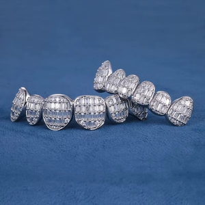 Grillz de Diamantes de Lujo con Corte Baguette y Microincrustaciones, Juego de Grillz Dentales Unisex para Dientes Superiores e Inferiores, Uso Diario - Product Image 2